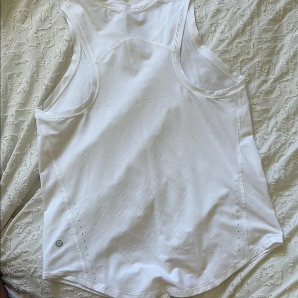 Lululemon Athletica White Sleeveless Tank Top - Picture 2 of 3